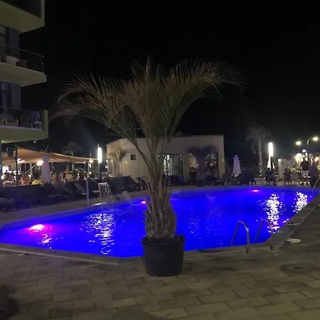 Appartement New Apart On The Beach Năvodari